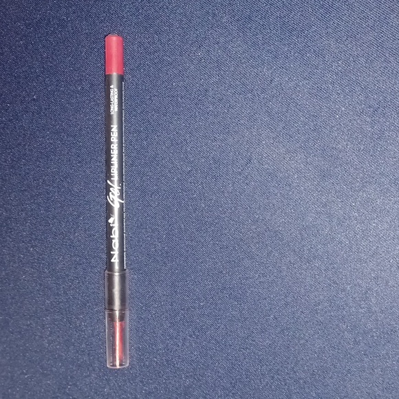 Makeup Assortment - Picture 7 of 8